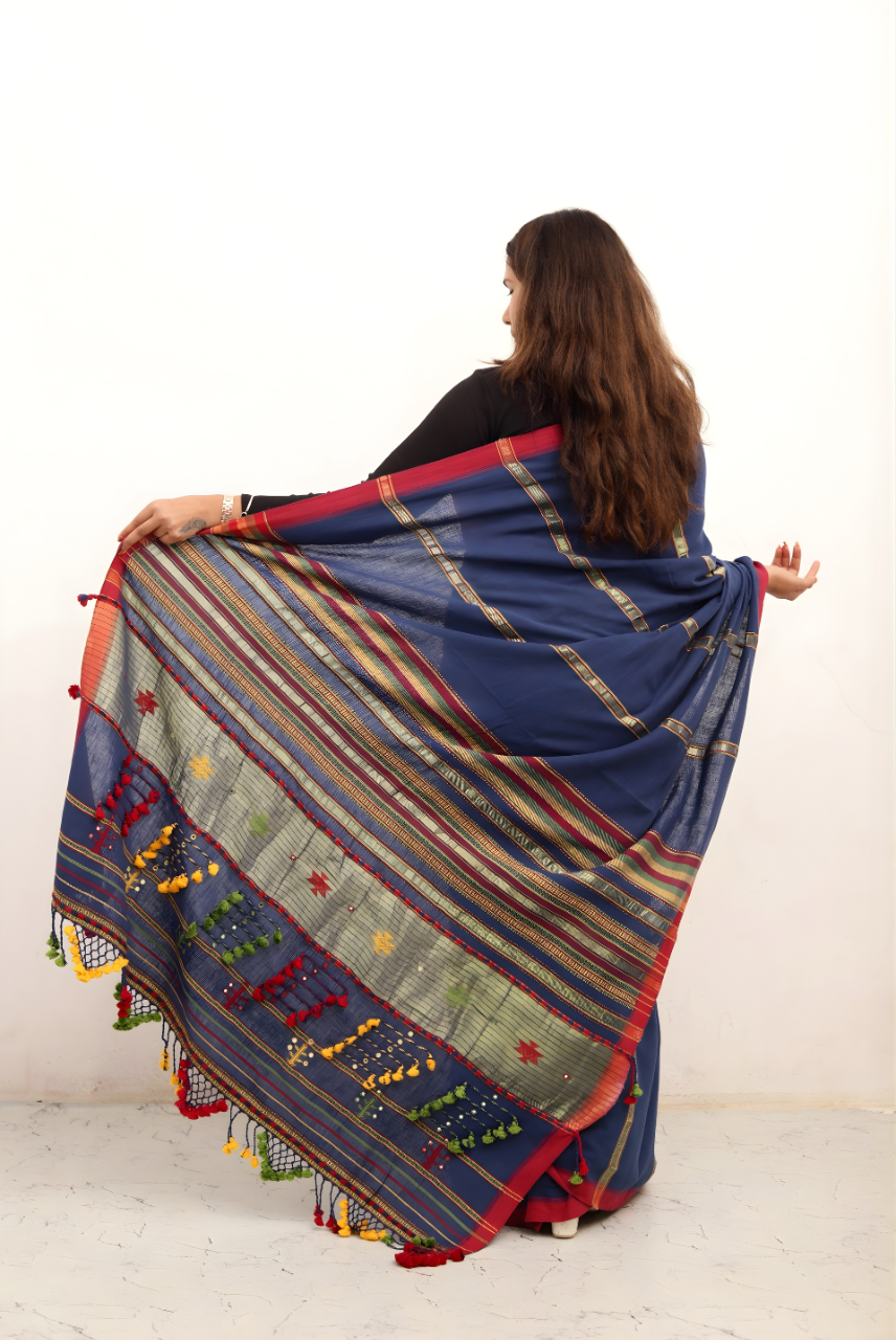 Premium Kala Cotton Handwoven Indigo Saree
